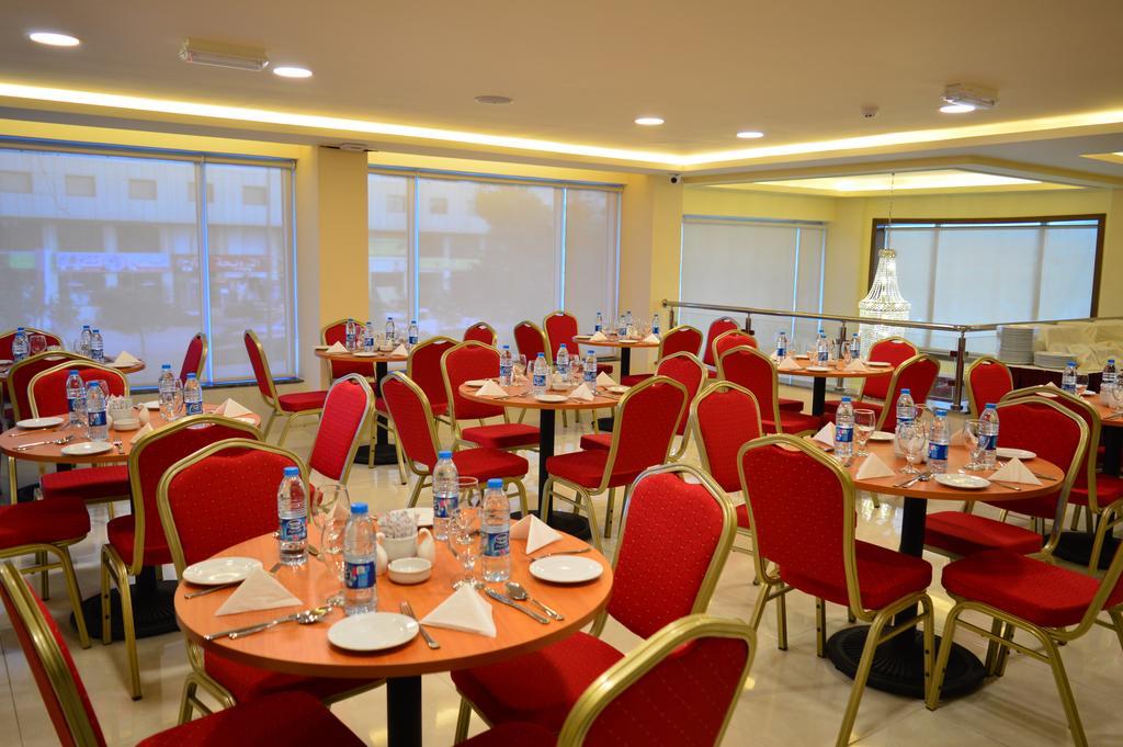 Ream Hotel Amman Exteriör bild