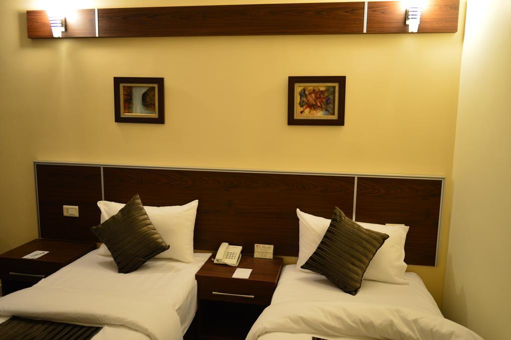 Ream Hotel Amman Rum bild