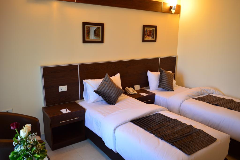 Ream Hotel Amman Rum bild
