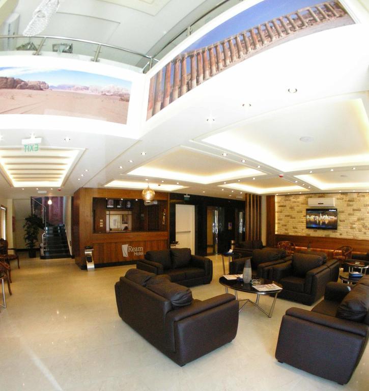 Ream Hotel Amman Exteriör bild